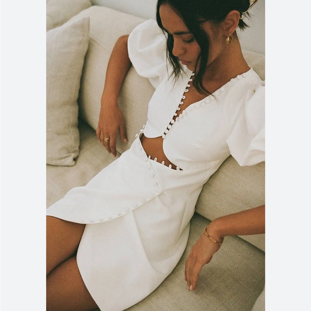 In search of , ISO sabo skirt jaylie button dress xxs or xs